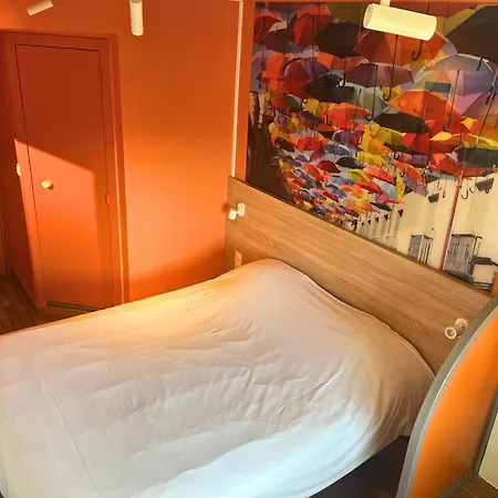 Egg Hotel Sarcelles