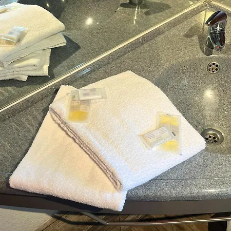 Hotel Egg