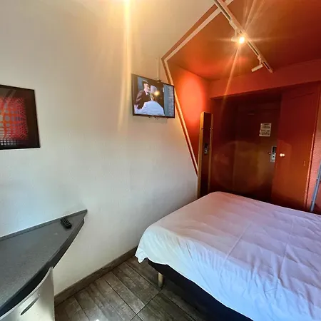 酒店 艾萨瑟雷酒店 2*