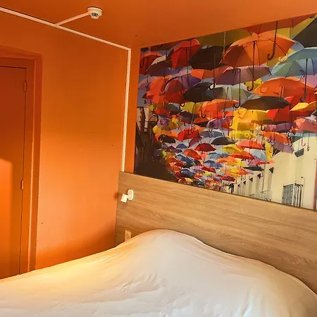 Hotel Egg 2*